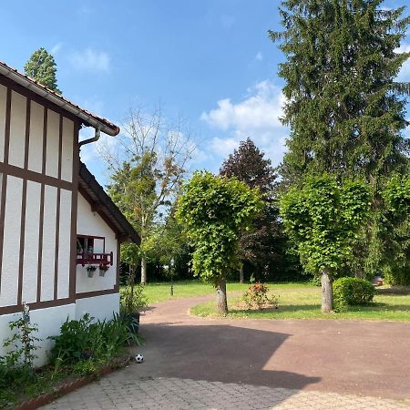 Studio Epicea Avec Jardin Dans Charmante Propriete Méry-sur-Oise Exterior photo