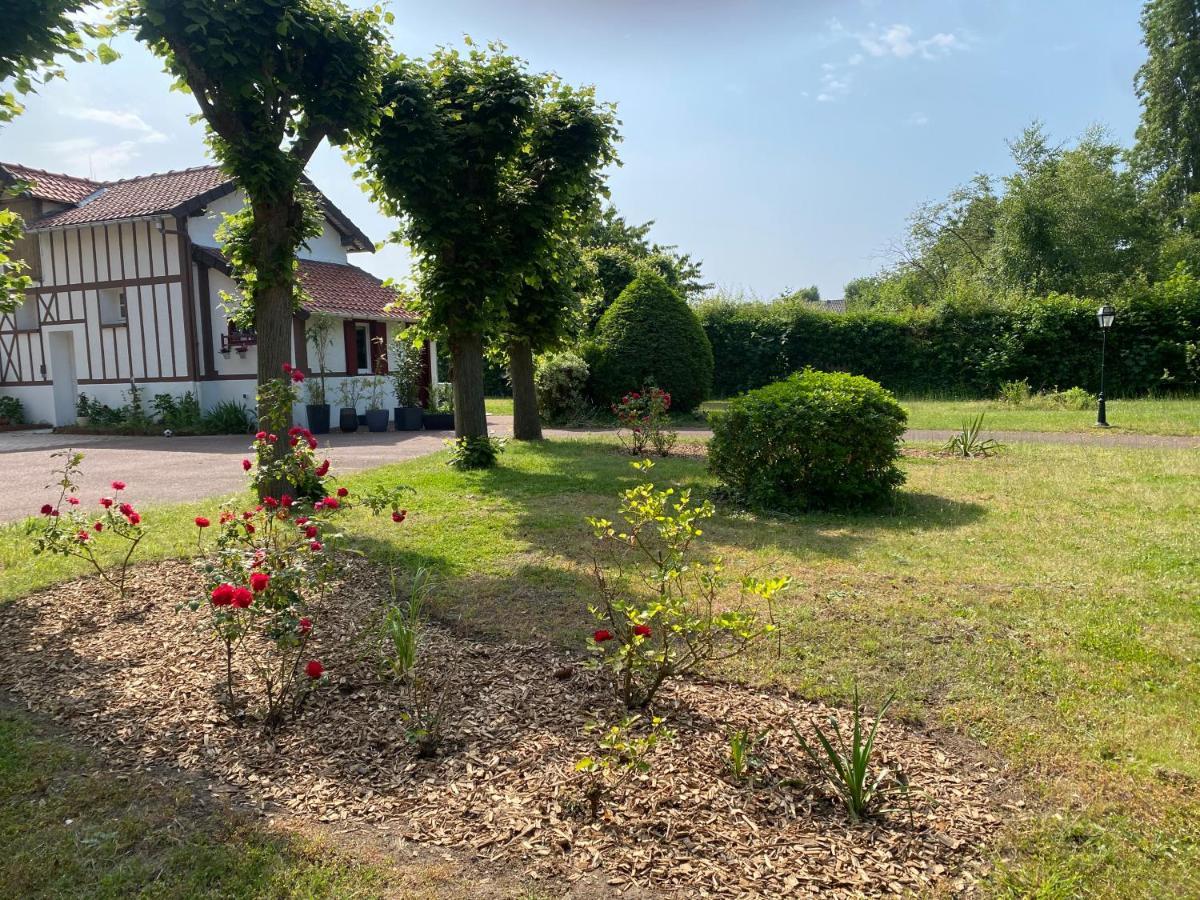 Studio Epicea Avec Jardin Dans Charmante Propriete Méry-sur-Oise Exterior photo